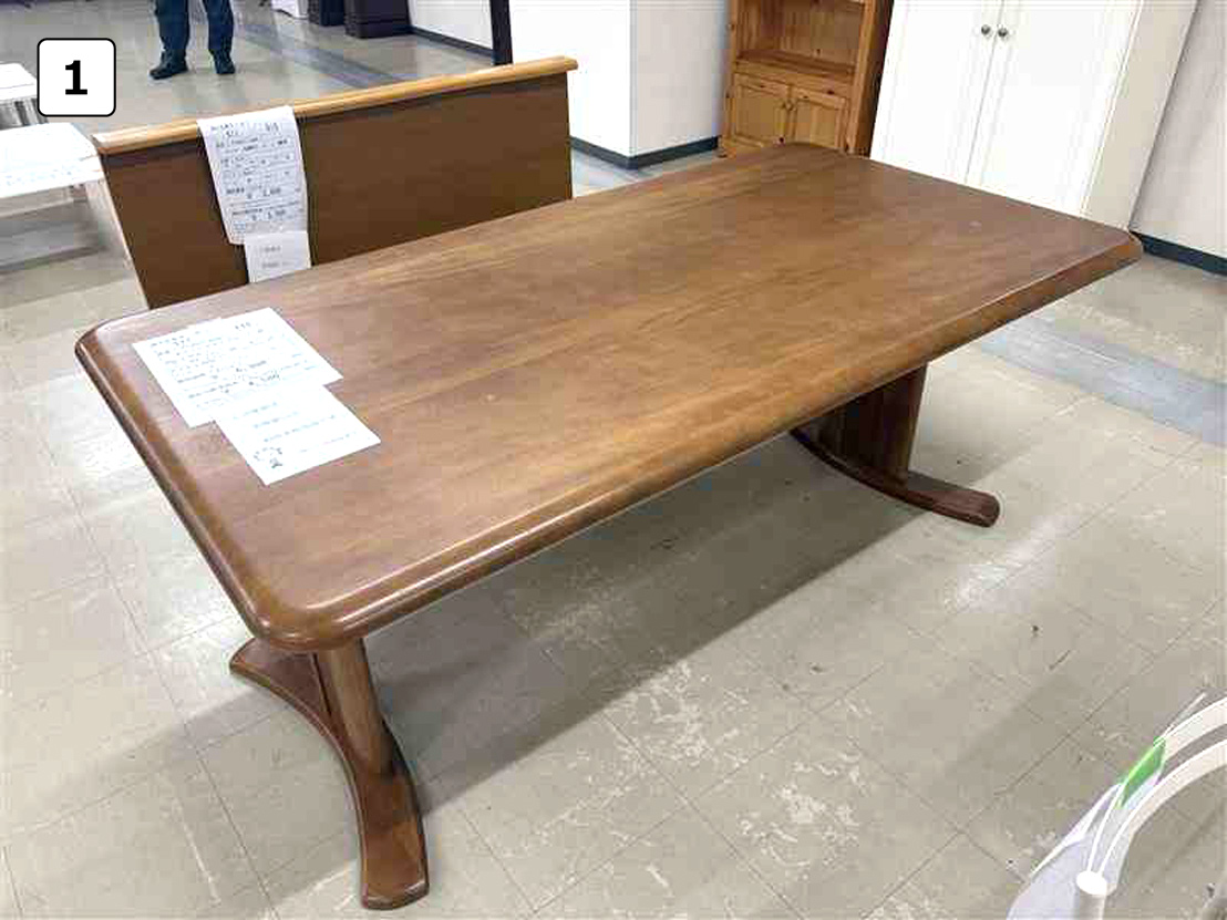 ダイニングテーブル・茶